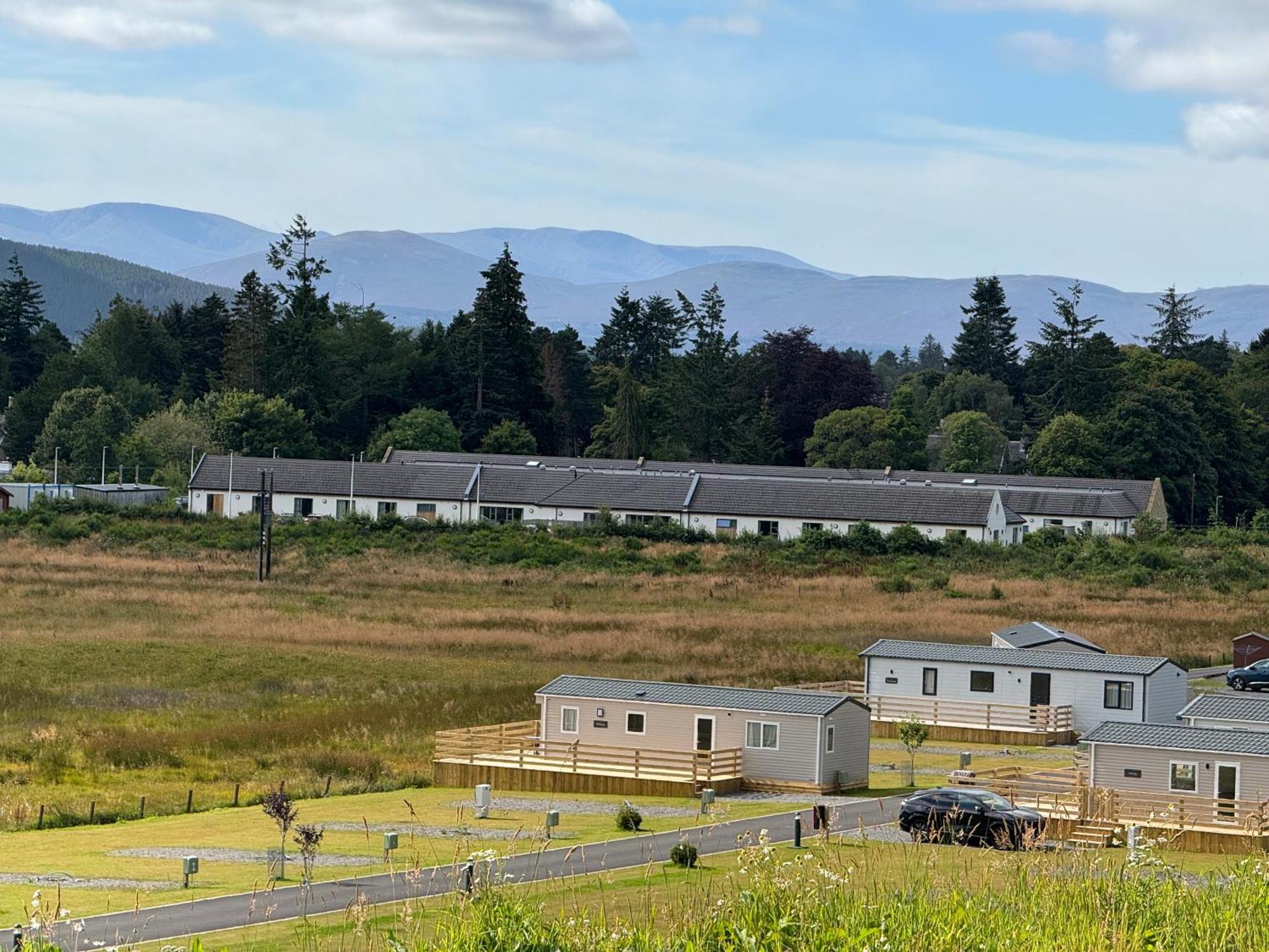 Wildcat Lodge Grantown On Spey Exterior photo